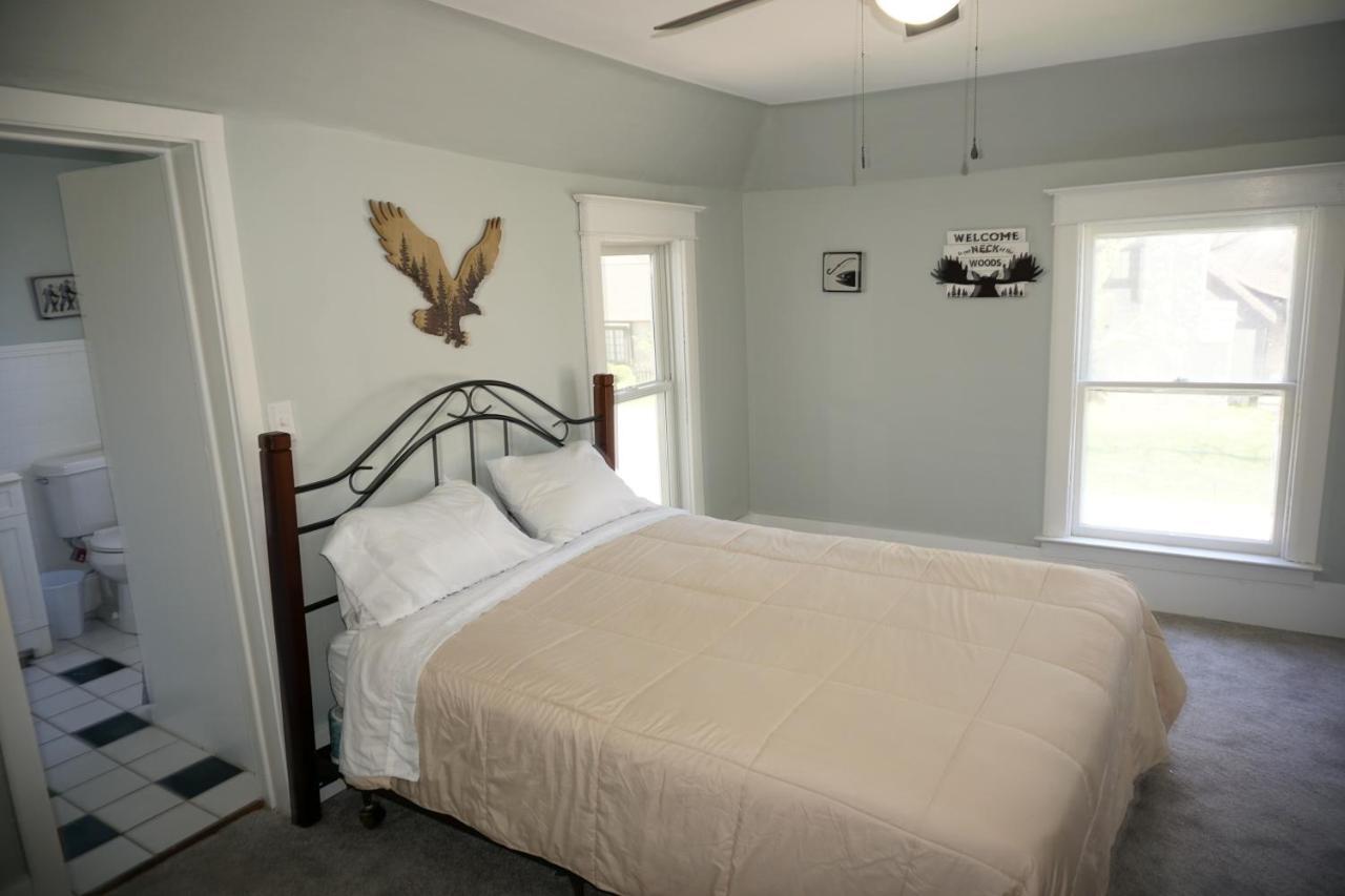 Bed and breakfast Charlevoix House - The Northside Extérieur photo
