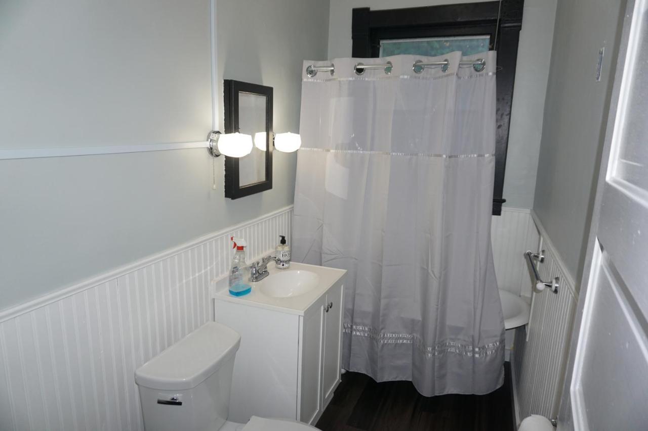 Bed and breakfast Charlevoix House - The Northside Extérieur photo